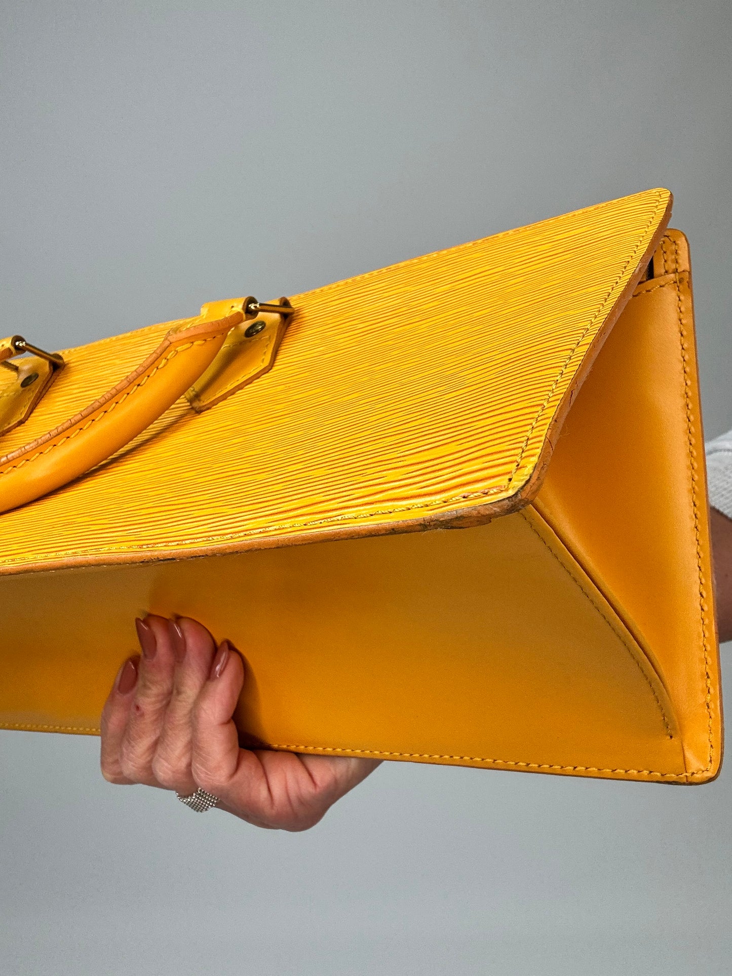 Louis Vuitton Epi Triangle Sac-Yellow