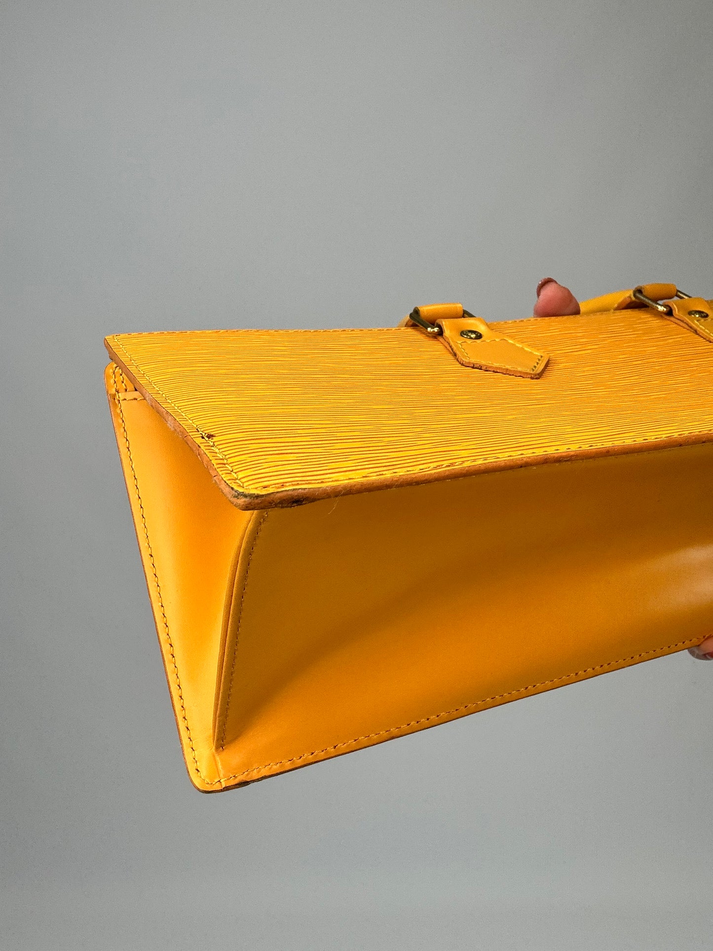 Louis Vuitton Epi Triangle Sac-Yellow