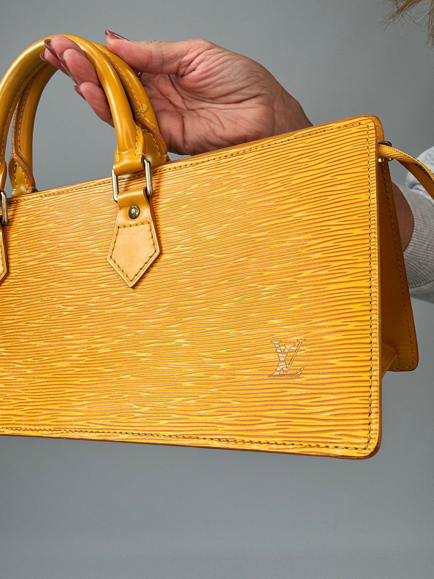 Louis Vuitton Epi Triangle Sac-Yellow