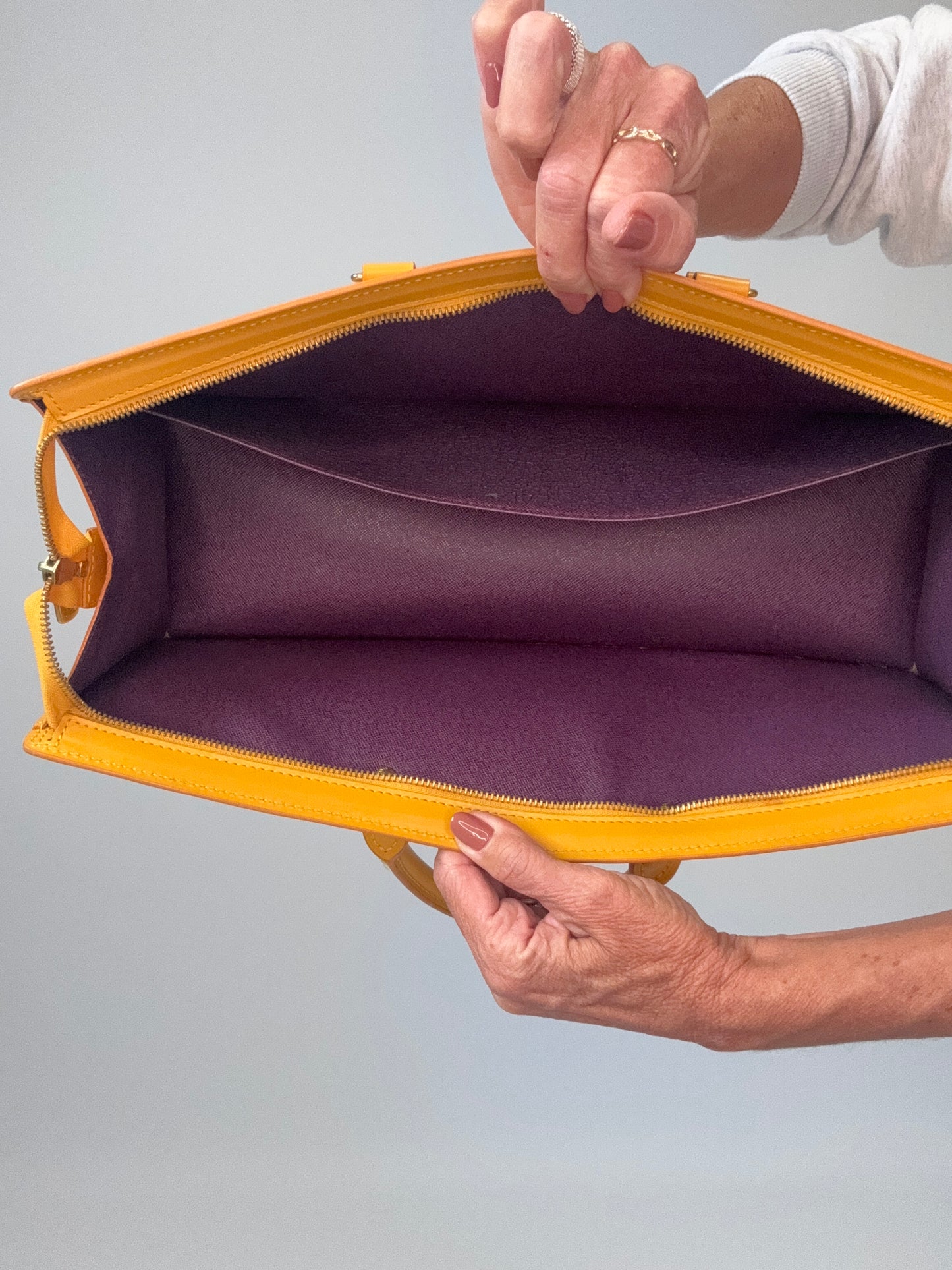Louis Vuitton Epi Triangle Sac-Yellow
