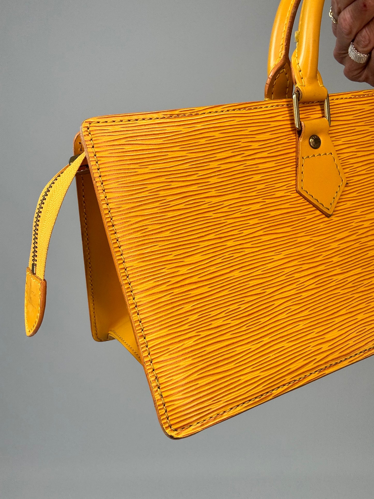 Louis Vuitton Epi Triangle Sac-Yellow