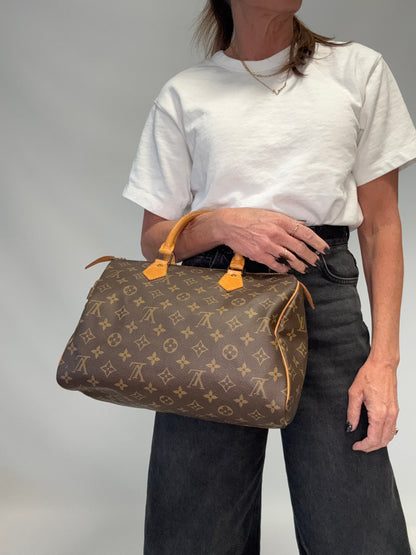 Louis Vuitton Monogram Canvas Speedy - 30
