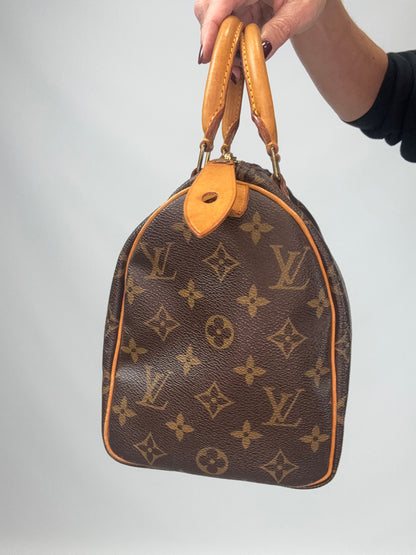 Louis Vuitton Monogram Canvas Speedy 25 - Vintage