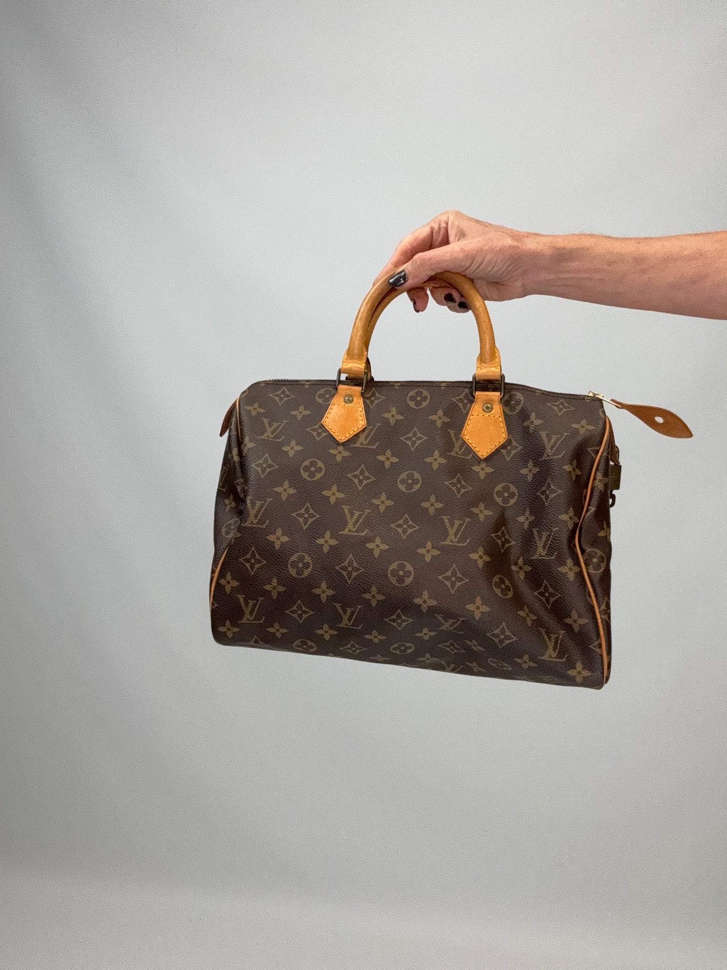 Louis Vuitton Monogram Canvas Speedy - 30