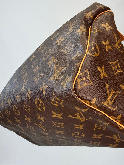 Louis Vuitton Monogram Canvas Speedy 30