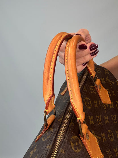 Louis Vuitton Monogram Canvas Speedy 30