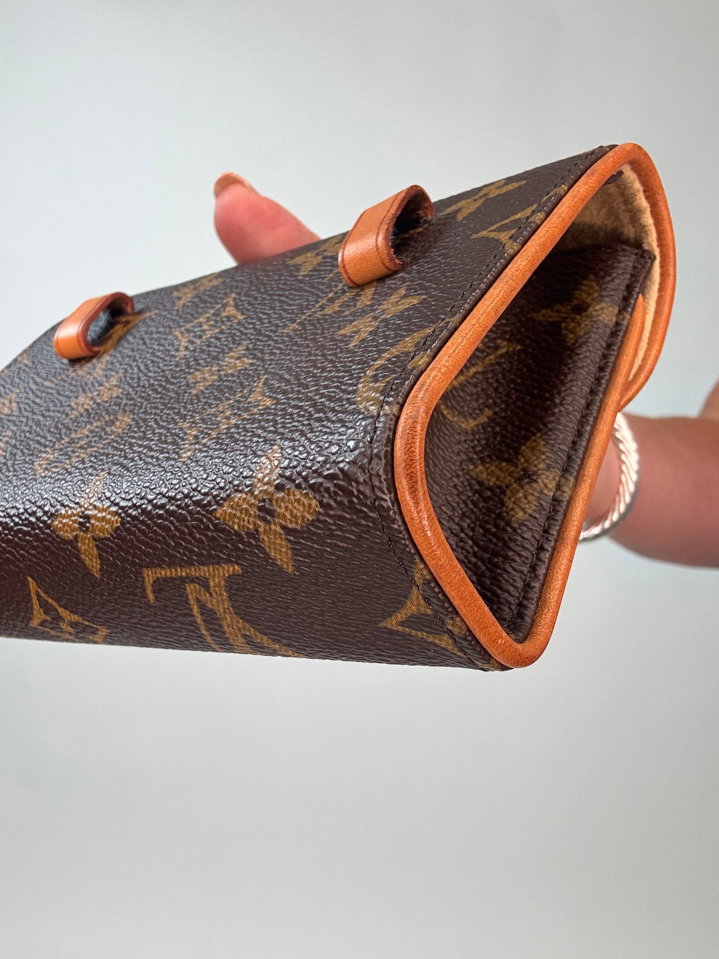 Louis Vuitton Monogram Pochette Canvas Florentine S - Belt Bag
