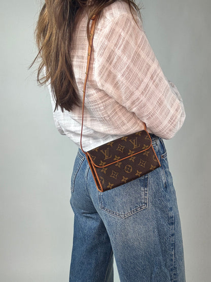 Louis Vuitton Monogram Pochette Canvas Florentine S - Belt Bag