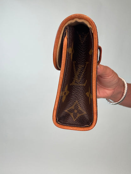 Louis Vuitton Monogram Pochette Canvas Florentine S - Belt Bag