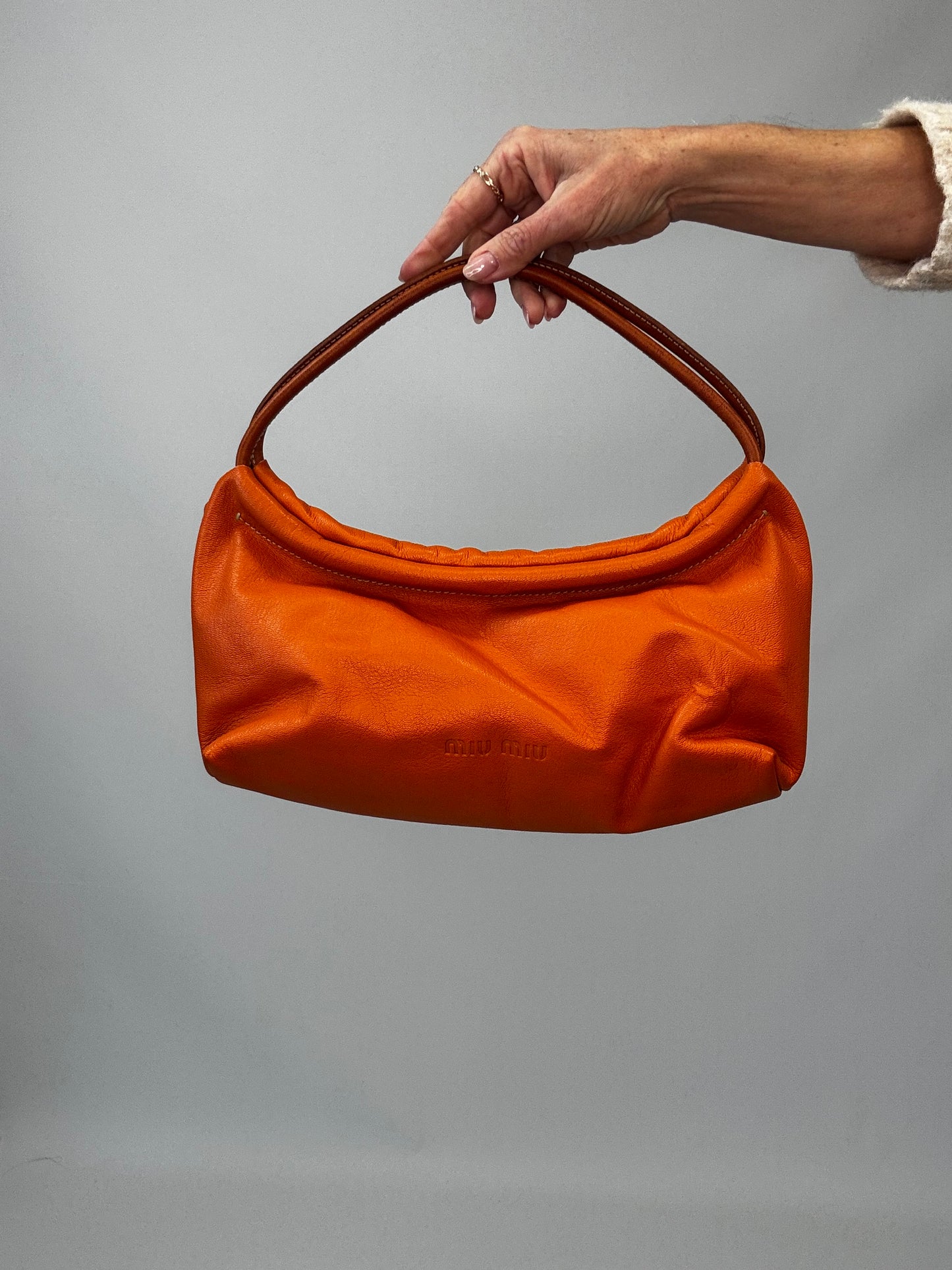 Miu Miu Leather Logo Shoulder Bag - Orange