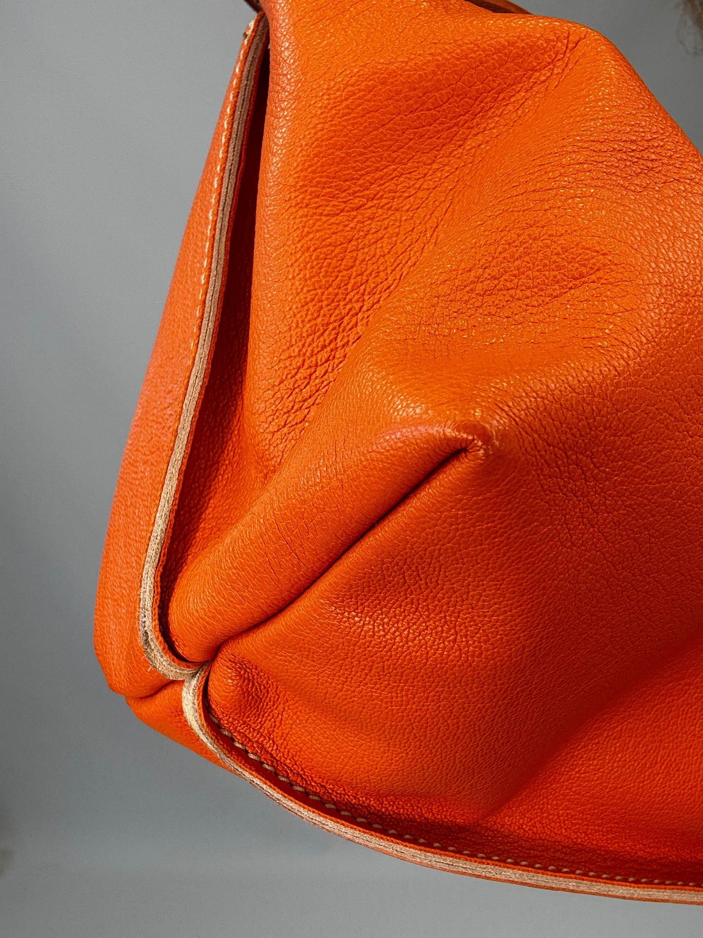Miu Miu Leather Logo Shoulder Bag - Orange