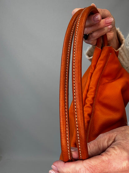 Miu Miu Leather Logo Shoulder Bag - Orange
