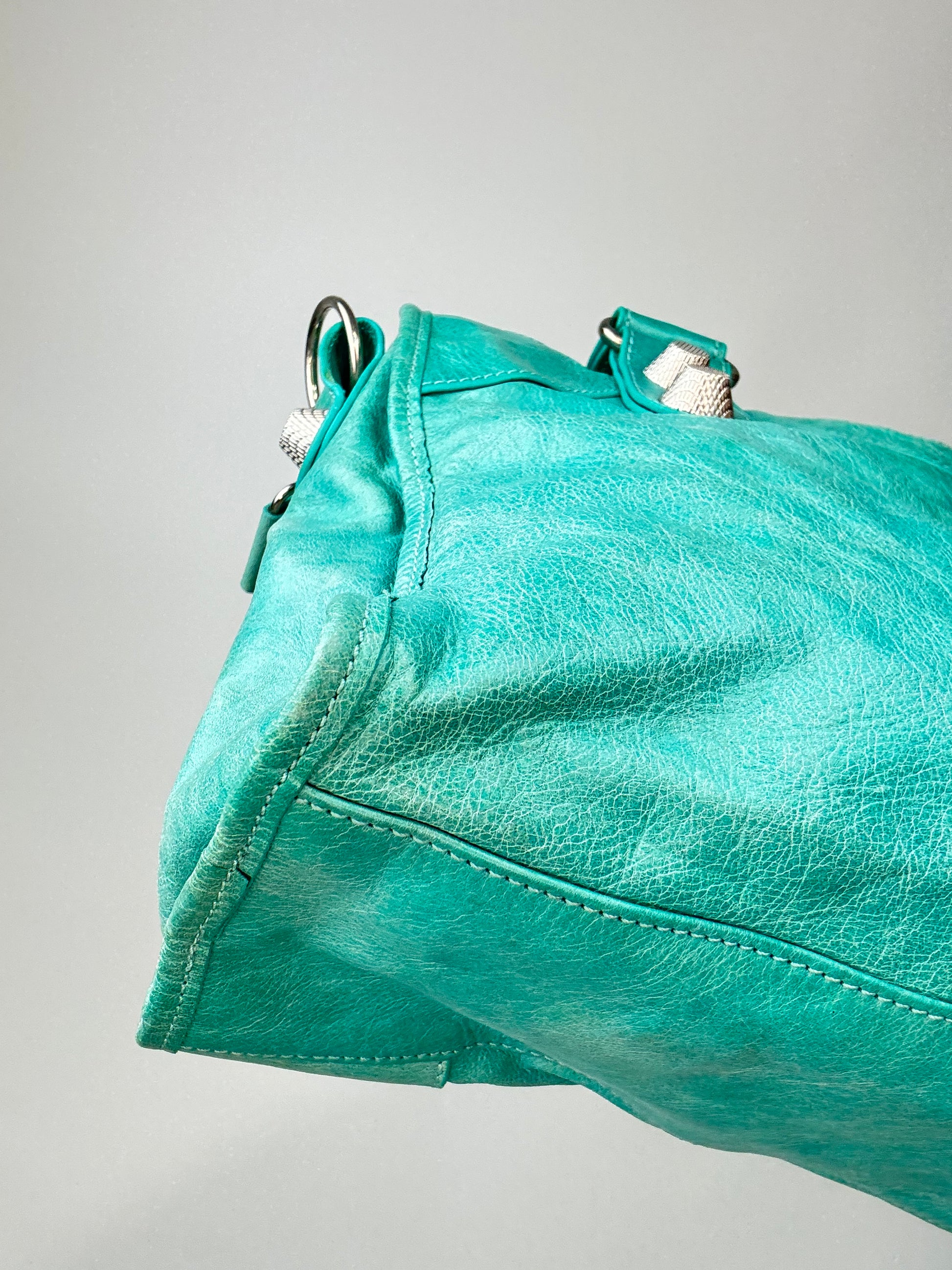 Balenciaga Giant Le City Bag Turquoise back left bottom corner