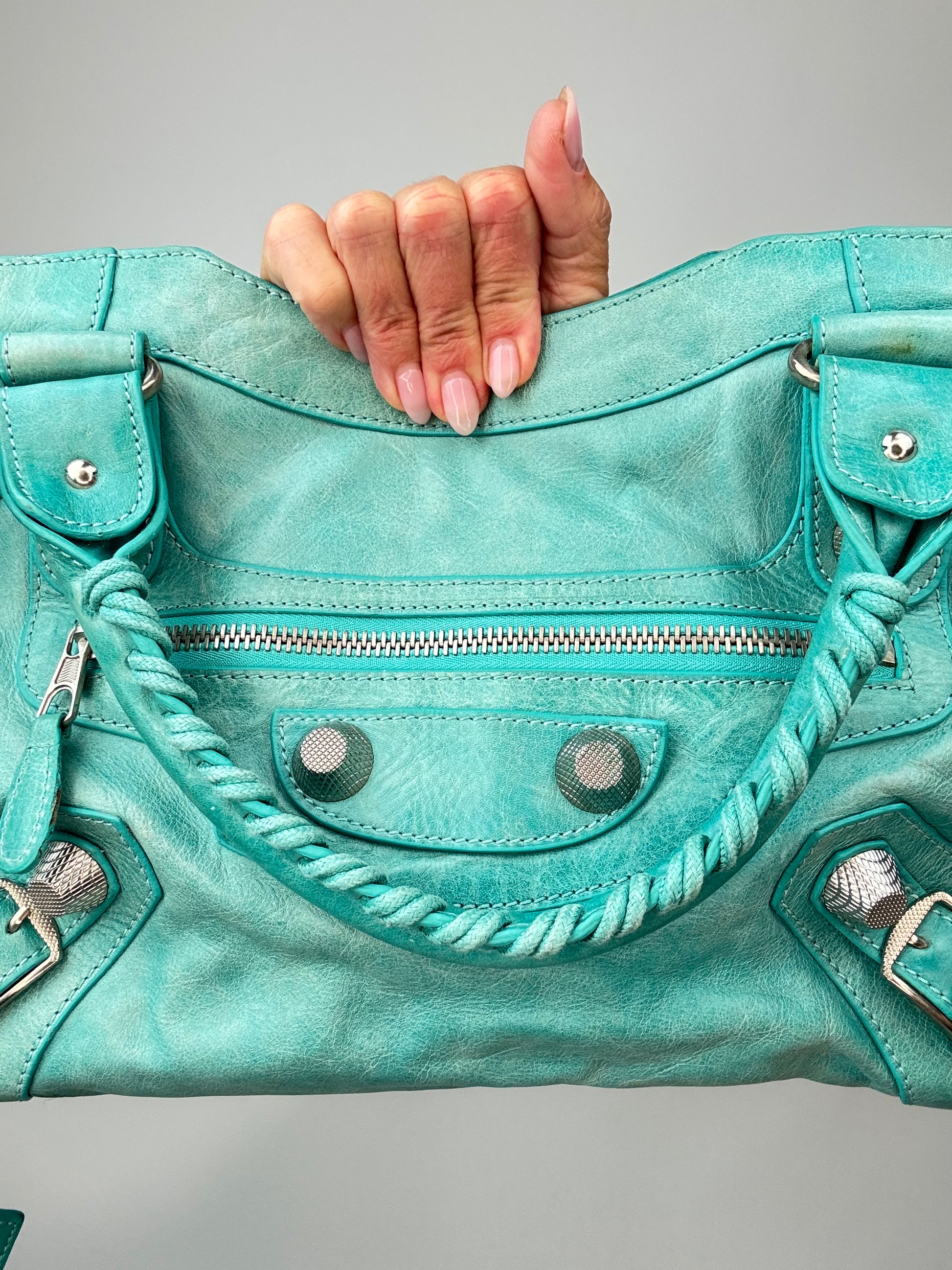 Balenciaga Giant Le City Bag Turquoise interior of front top handle