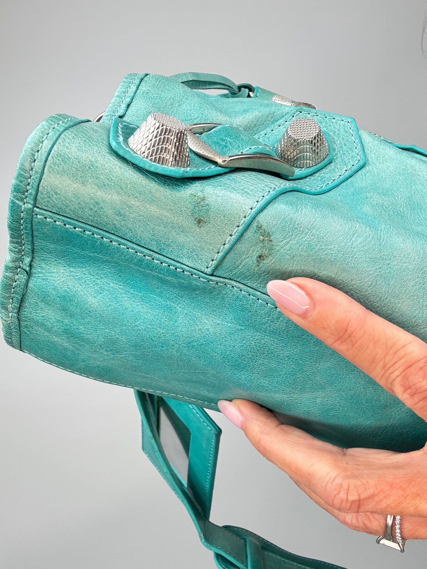 Balenciaga Giant Le City Bag Turquoise small stain on leather at bottom left