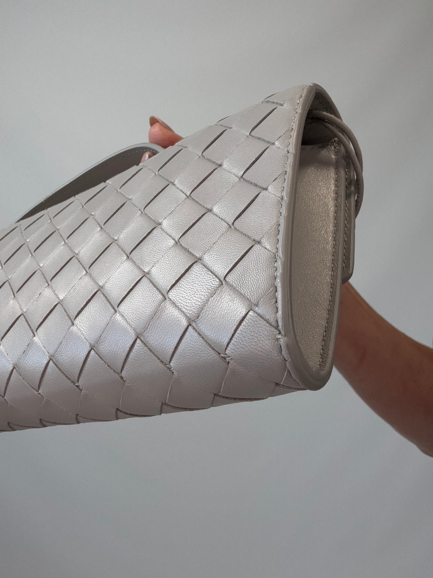 Bottega Veneta Andiamo Clutch back right bottom corner