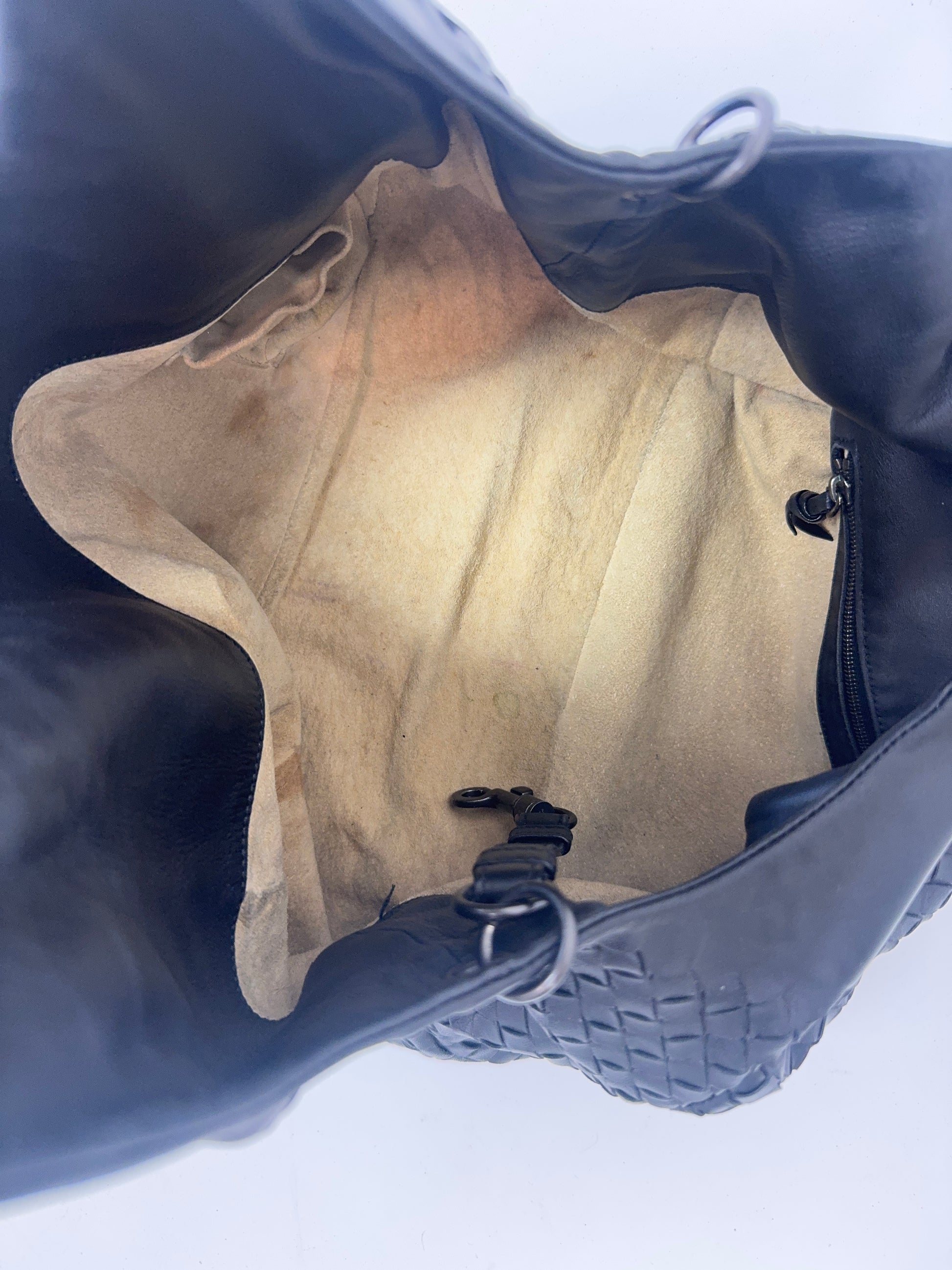 Bottega Veneta Intrecciato Campana Hobo Bag interior