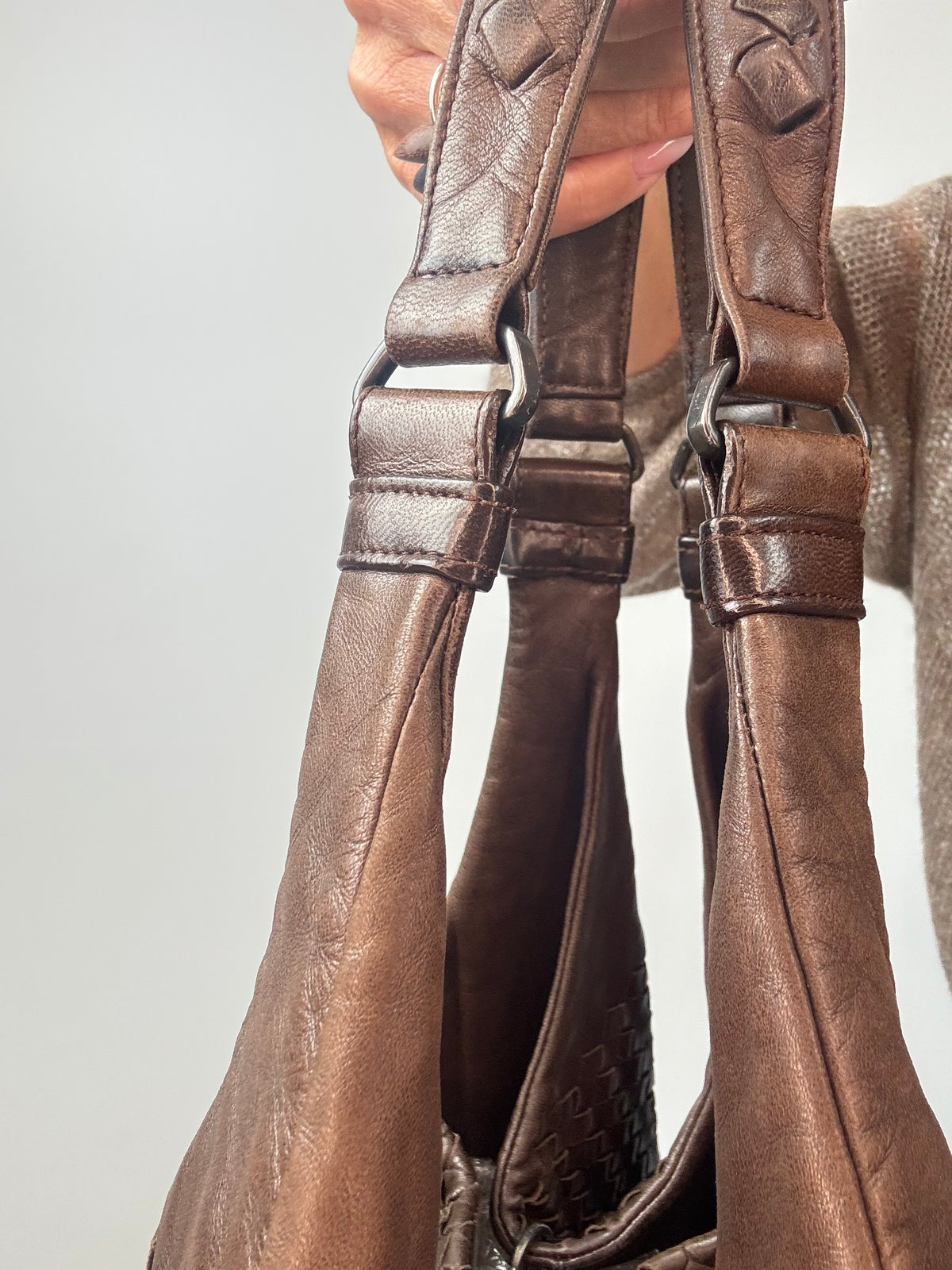 Bottega Veneta Large Intrecciato Campana Hobo Brown right side straps and hardware