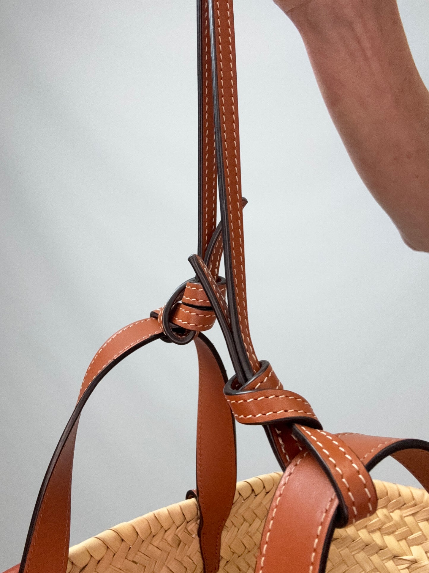 CELINE Classic Panier in Palm Leaves and Calfskin with shoulder strap