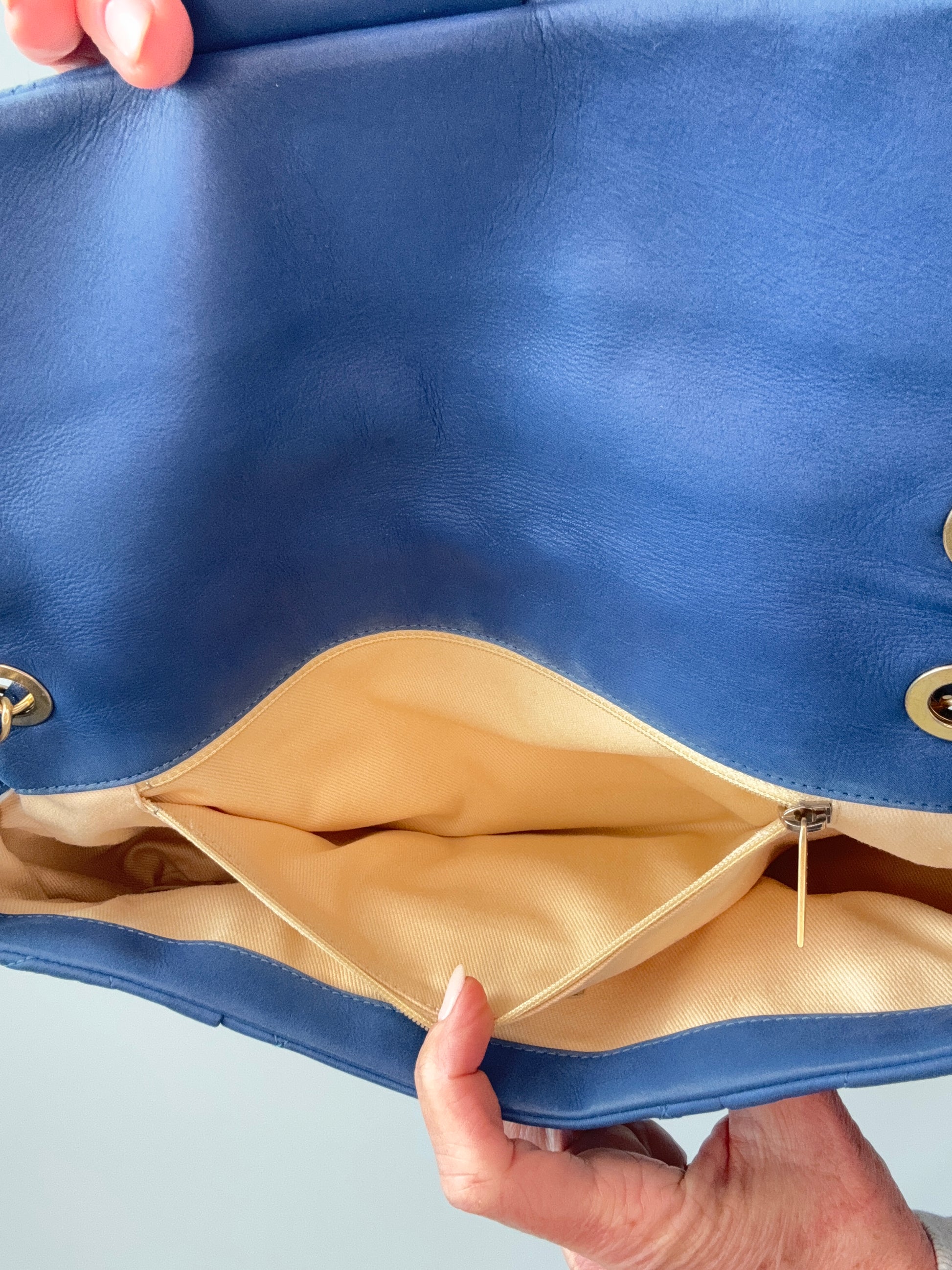 Chanel Classic Quilted Leather Flap Bag in Blue interior of zip pocket