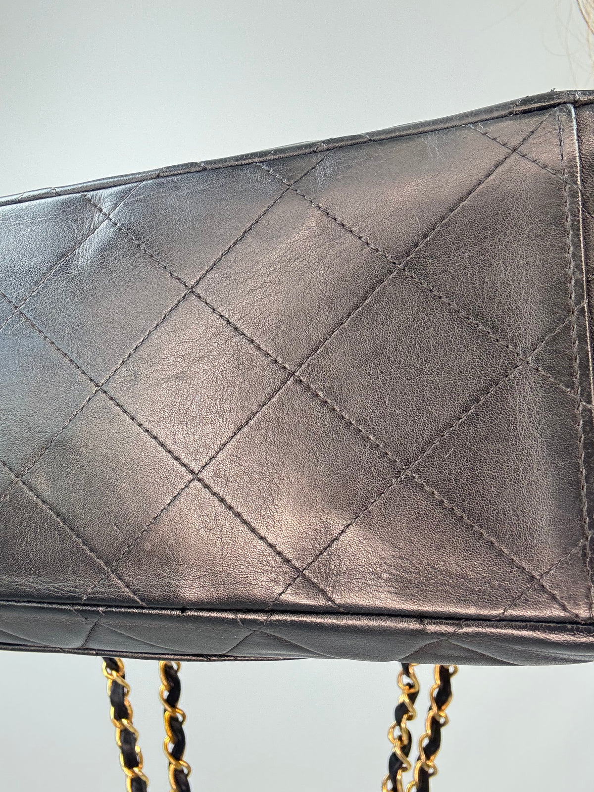 Chanel Quilted Lambskin Jumbo Single Flap Bag bottom right close up