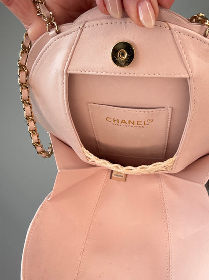 Chanel Runway Pink Leather Camellia Evening Bag Spring 2002 interior with pocket