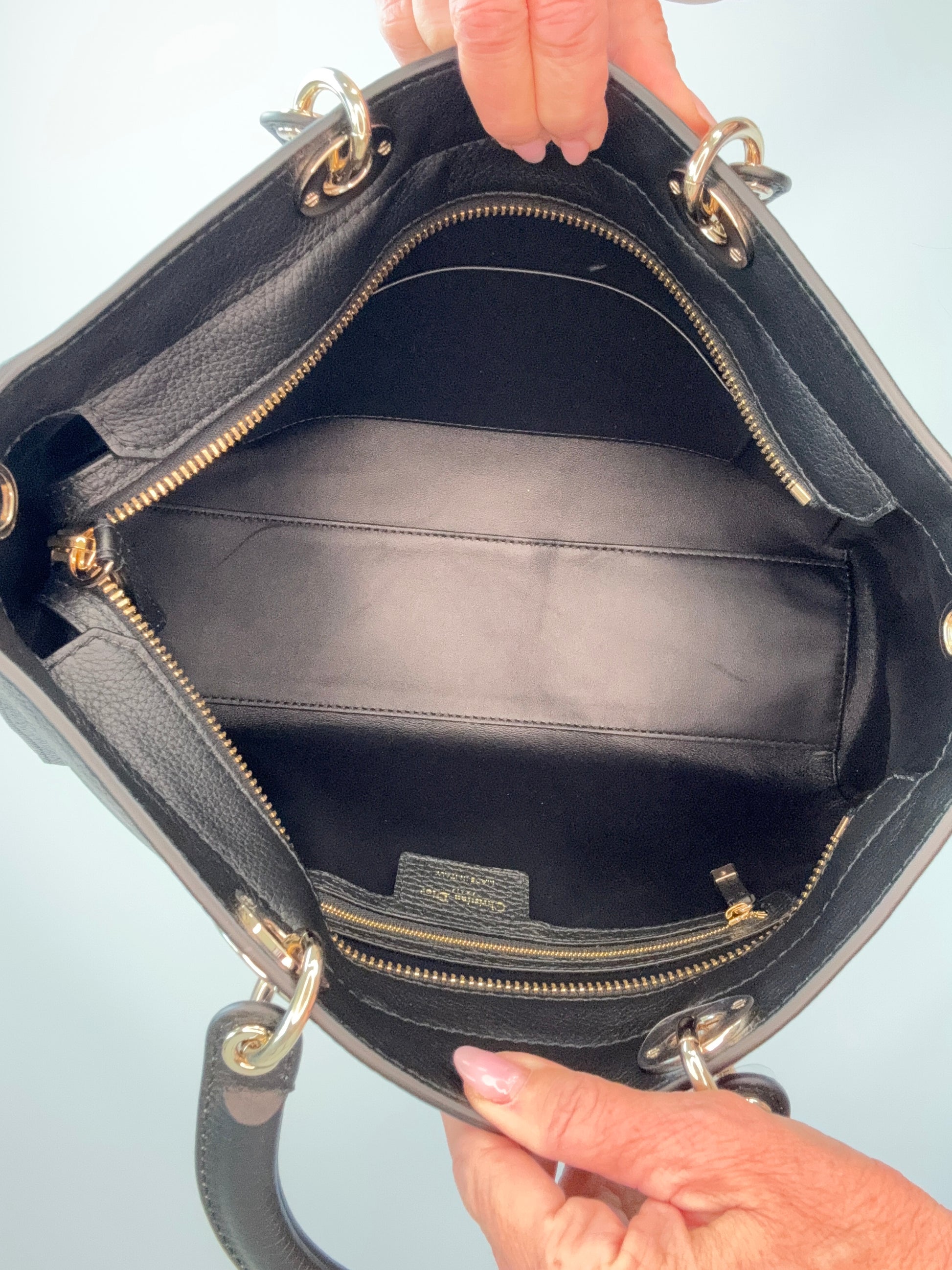 Dior Grained Calfskin Diorissimo Tote - Black interior