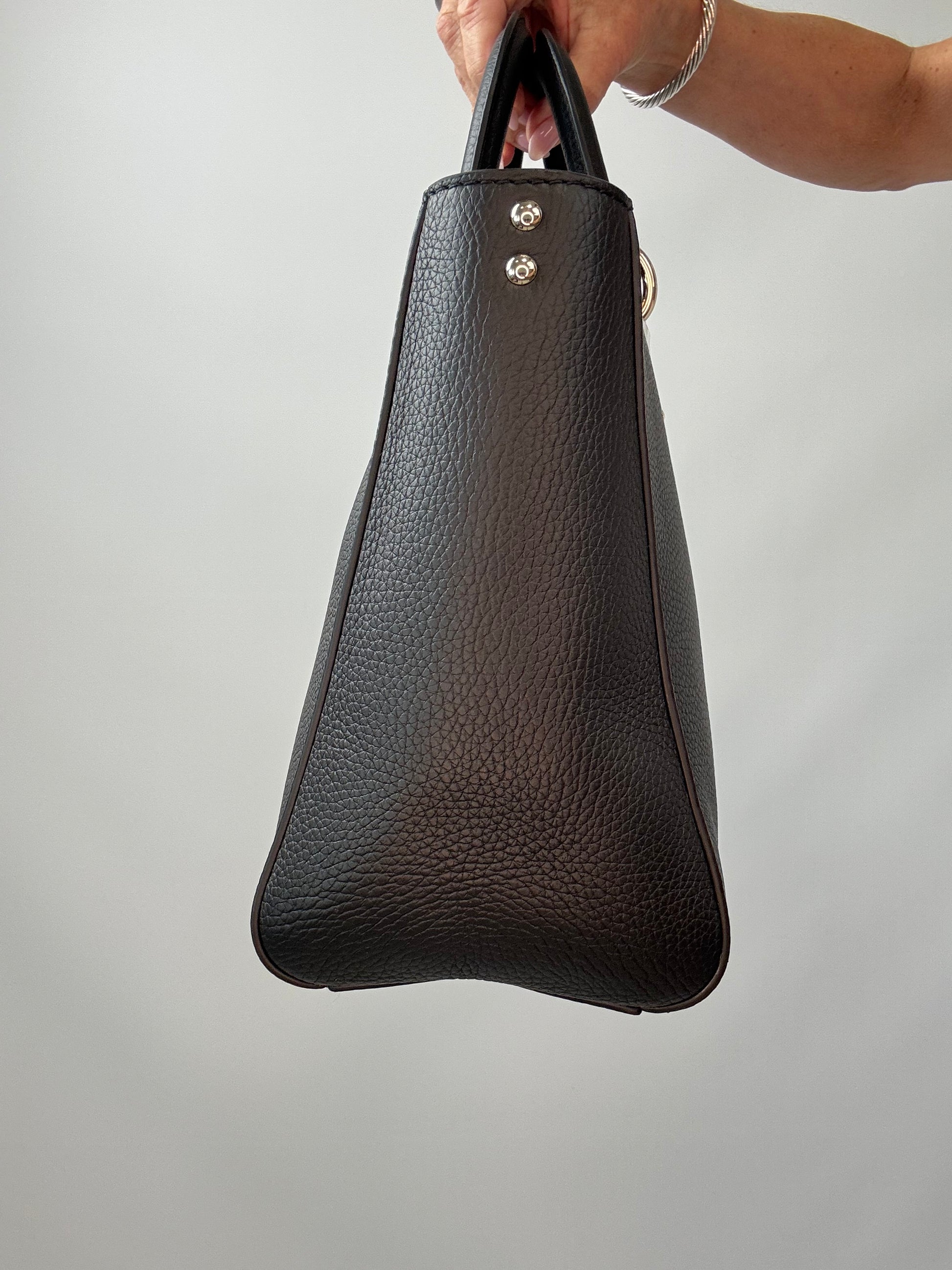 Dior Grained Calfskin Diorissimo Tote - Black left side