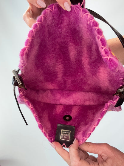 Fendi Felt Flower Applique Baguette - Pink interior of handbag