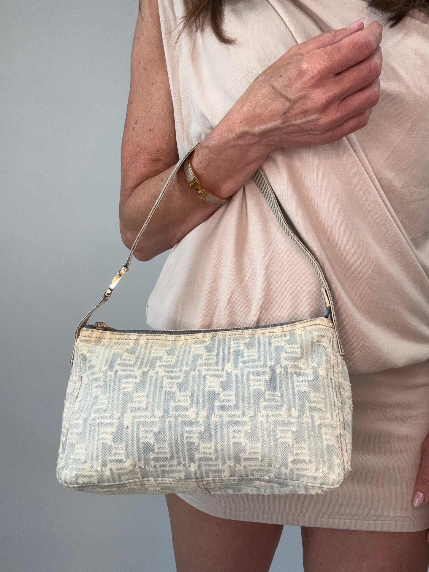 Fendi Jacquard Denim Zucca Baguette - Vintage modeled 2