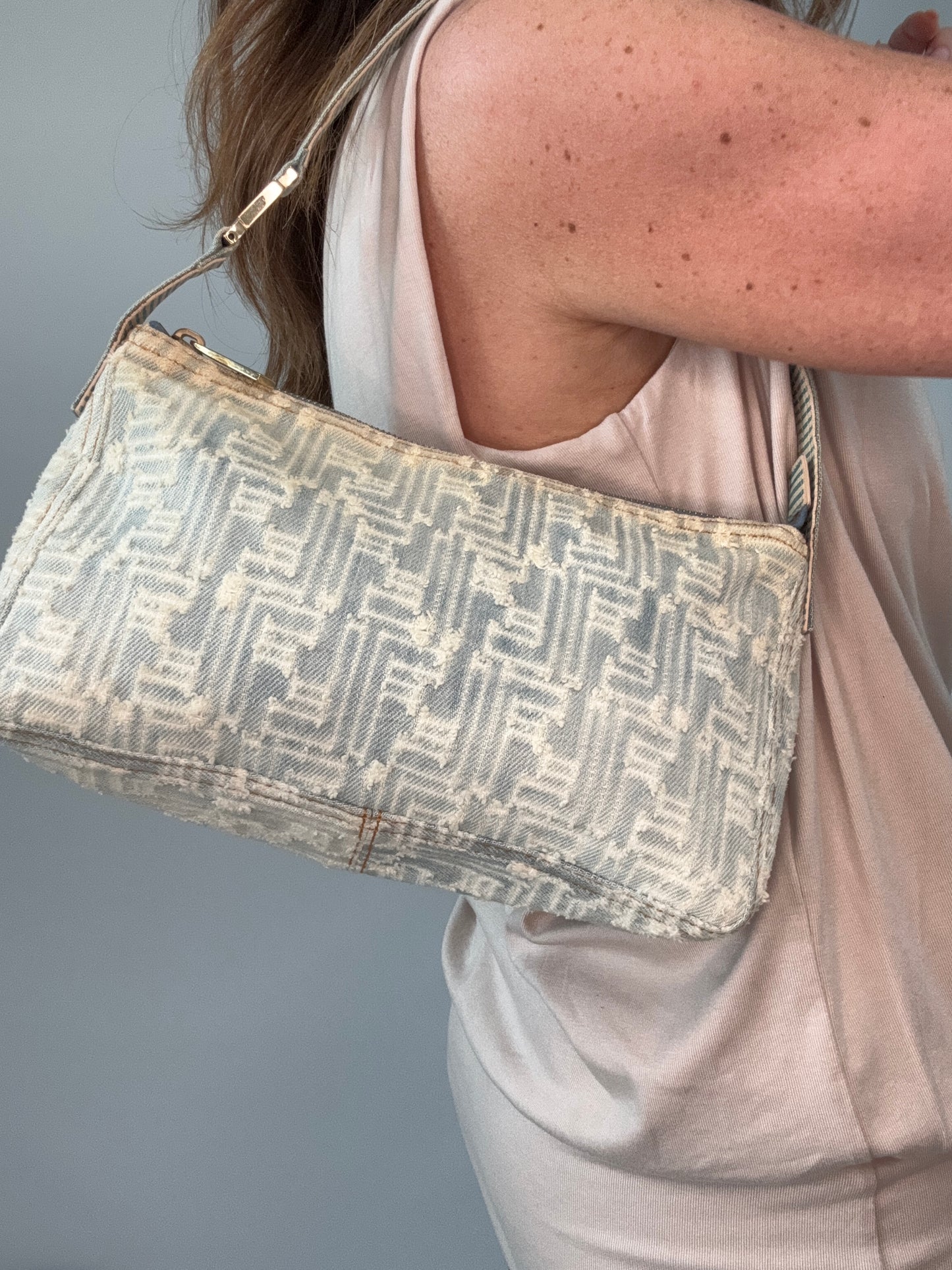 Fendi Jacquard Denim Zucca Baguette - Vintage modeled
