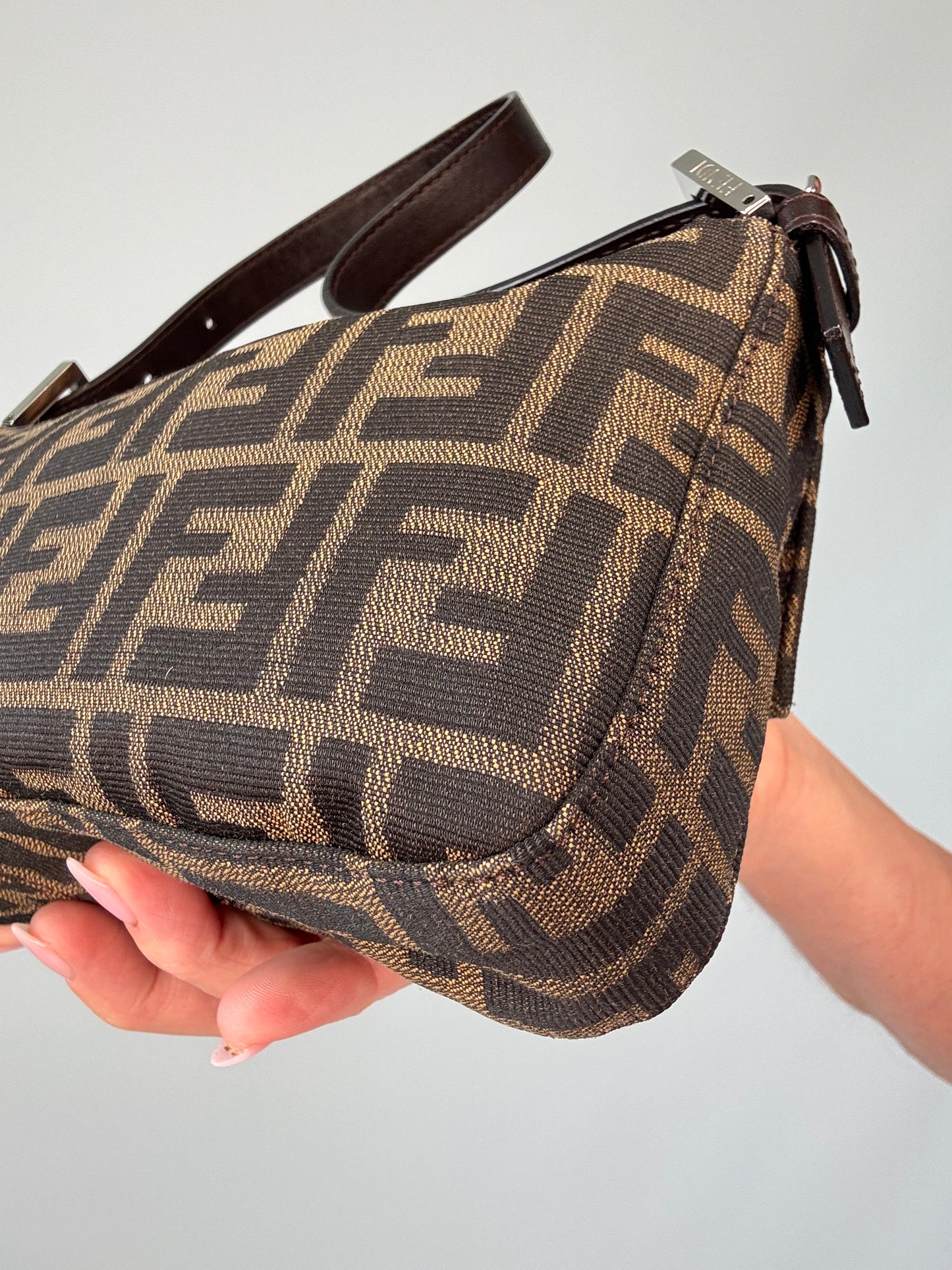 Fendi Zucca Baguette - Vintage 1999 back right bottom corner