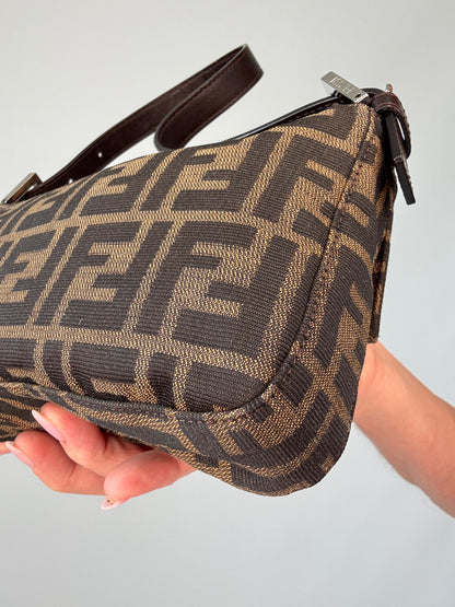 Fendi Zucca Baguette - Vintage 1999 back right bottom corner