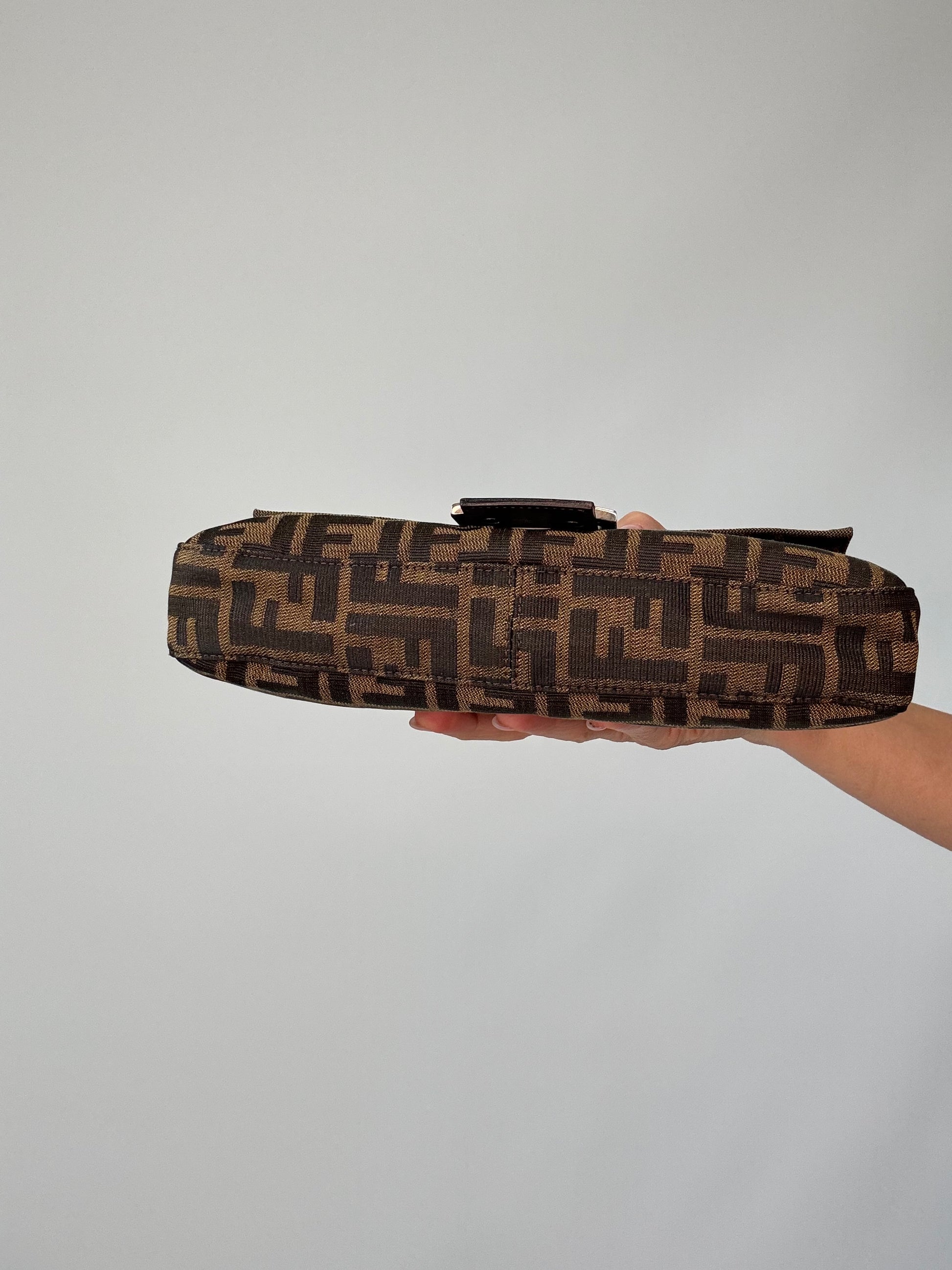 Fendi Zucca Baguette - Vintage 1999 bottom of handbag