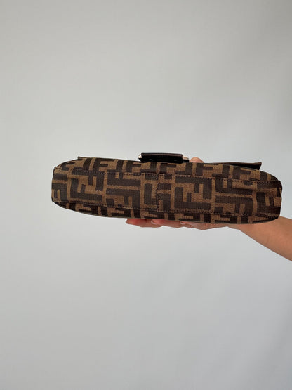 Fendi Zucca Baguette - Vintage 1999 bottom of handbag