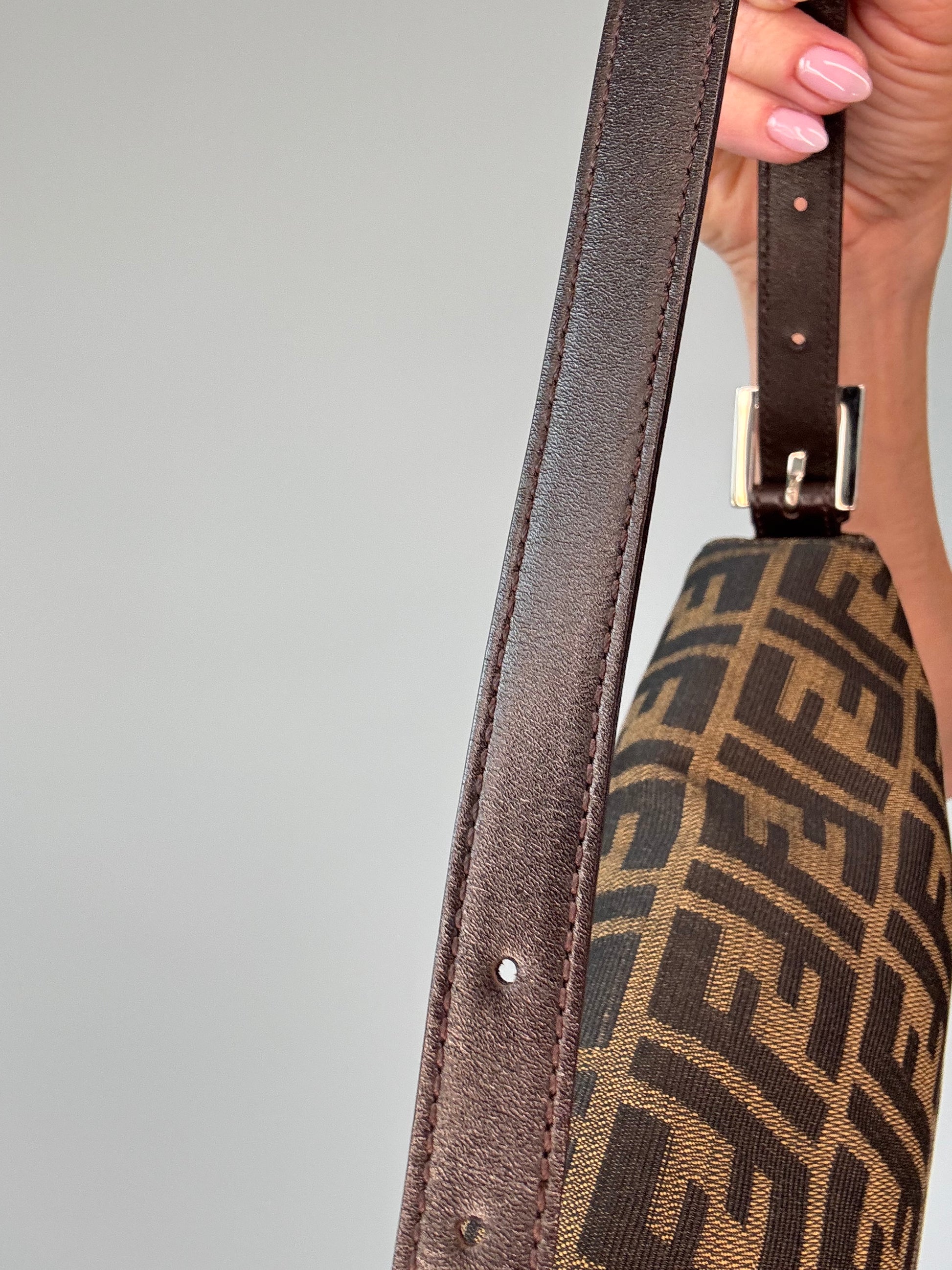 Fendi Zucca Baguette - Vintage 1999 top right of strap