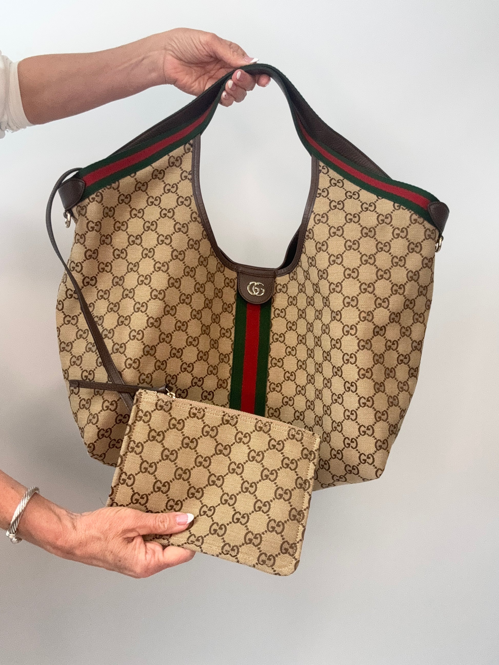 Gucci Giglio Large GG Canvas Tote Bag with pouch