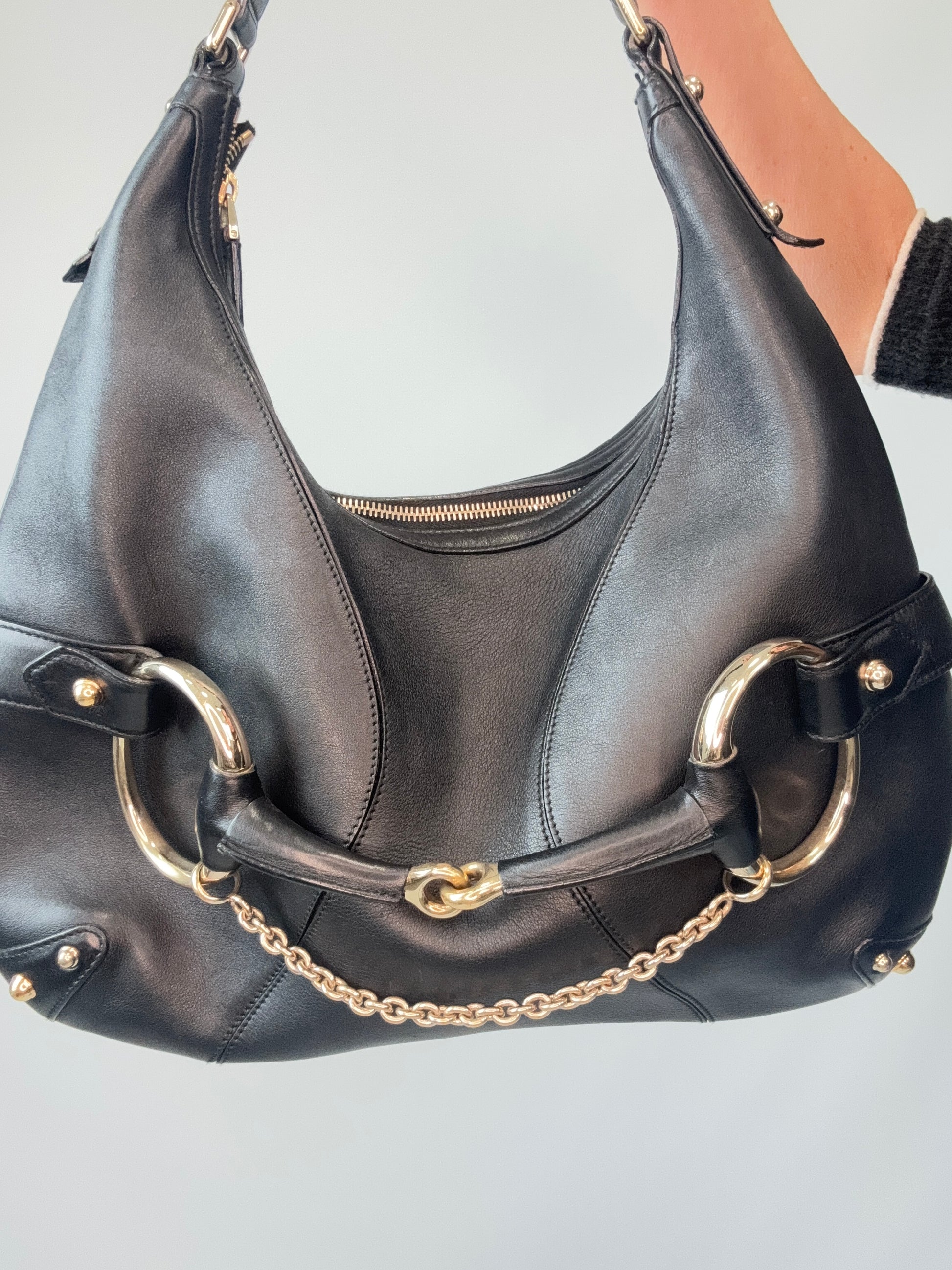 Gucci Horsebit Heritage Hobo Bag front of handbag