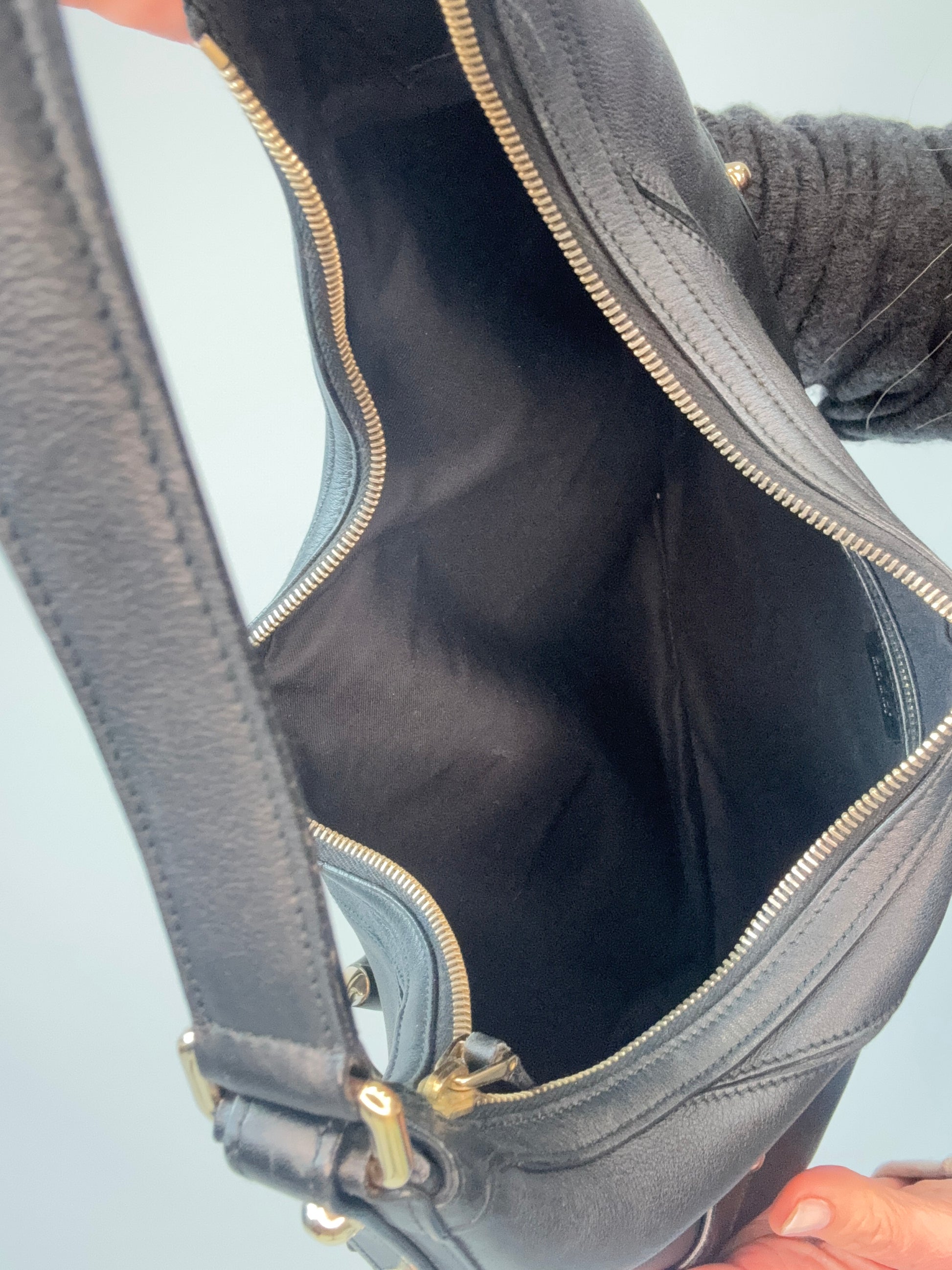 Gucci Horsebit Heritage Hobo Bag interior