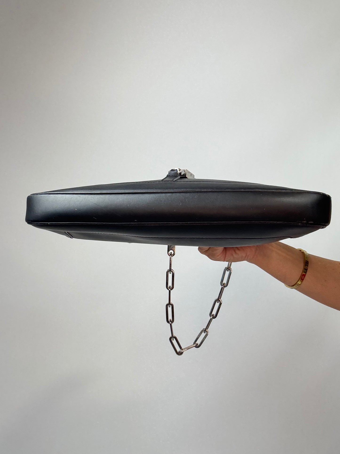 Gucci Jackie Black Leather Chain Shoulder Bag bottom