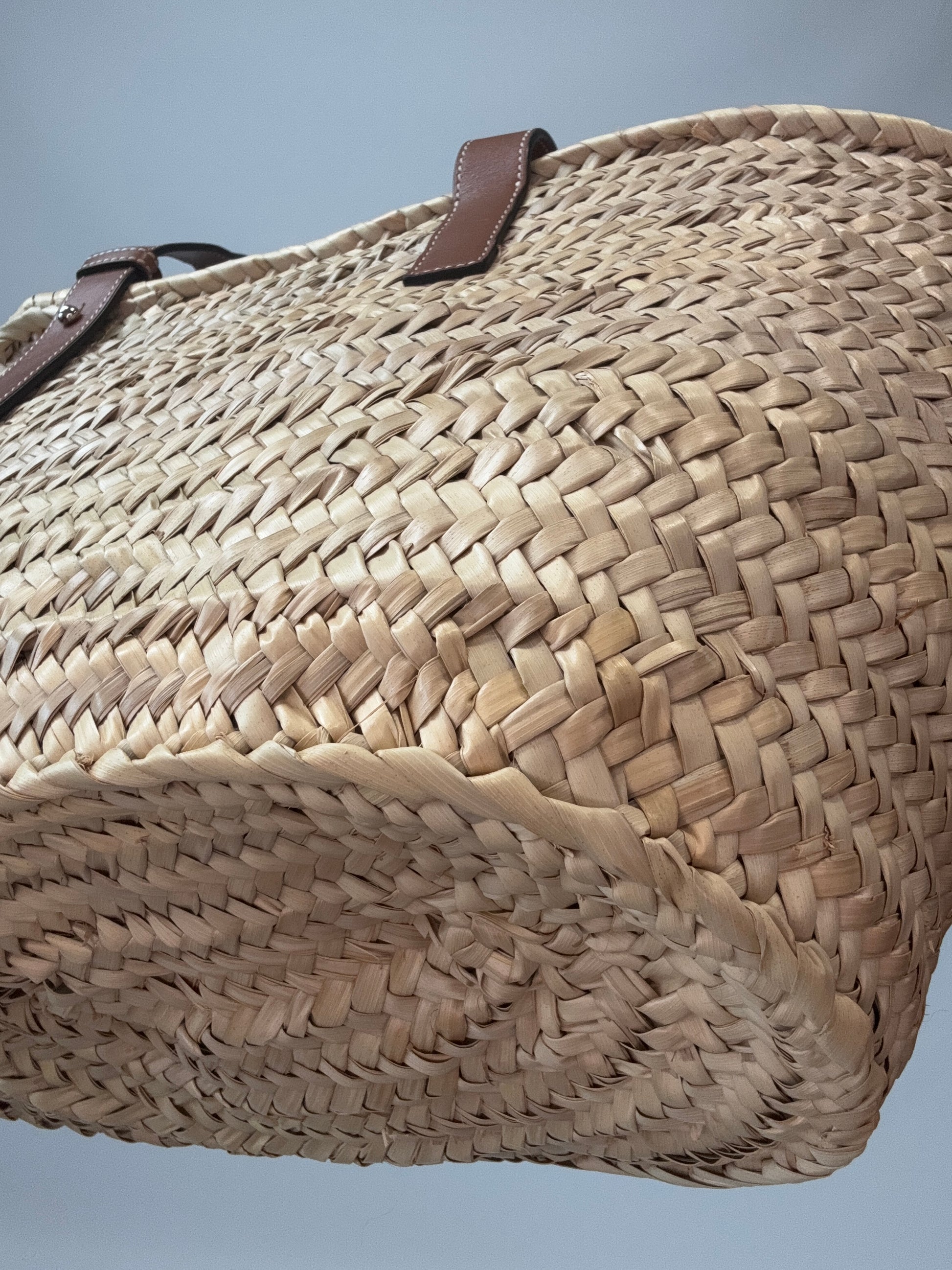 Loewe Basket In Palm Leaf and Leather Skin Tote Bag back right bottom corner