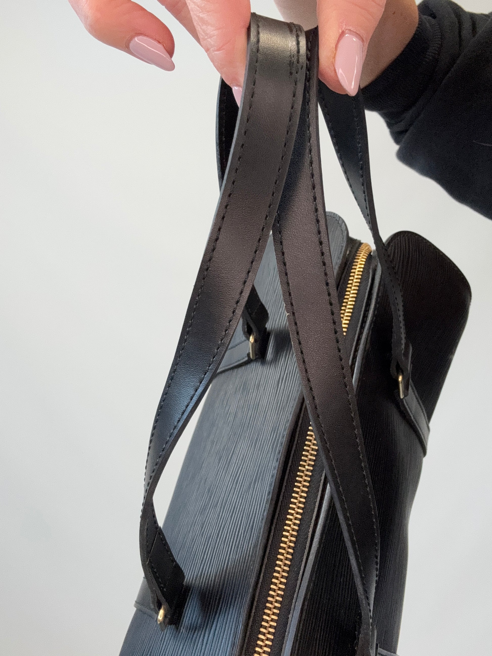 Louis Vuitton Vintage Epi Soufflot straps