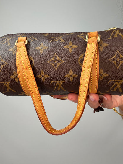 Louis Vuitton Monogram Canvas Papillon 19 interior of back top handle