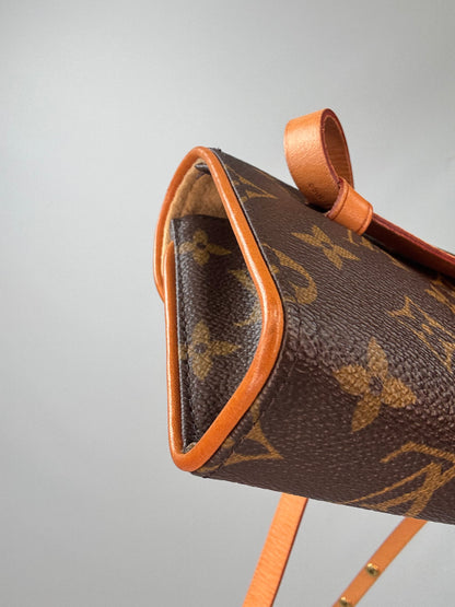 Louis Vuitton Monogram Canvas Pochette Florentine Belt Bag back left bottom corner
