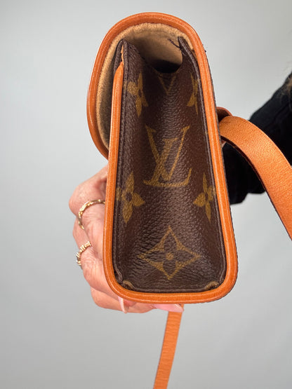Louis Vuitton Monogram Canvas Pochette Florentine Belt Bag right side