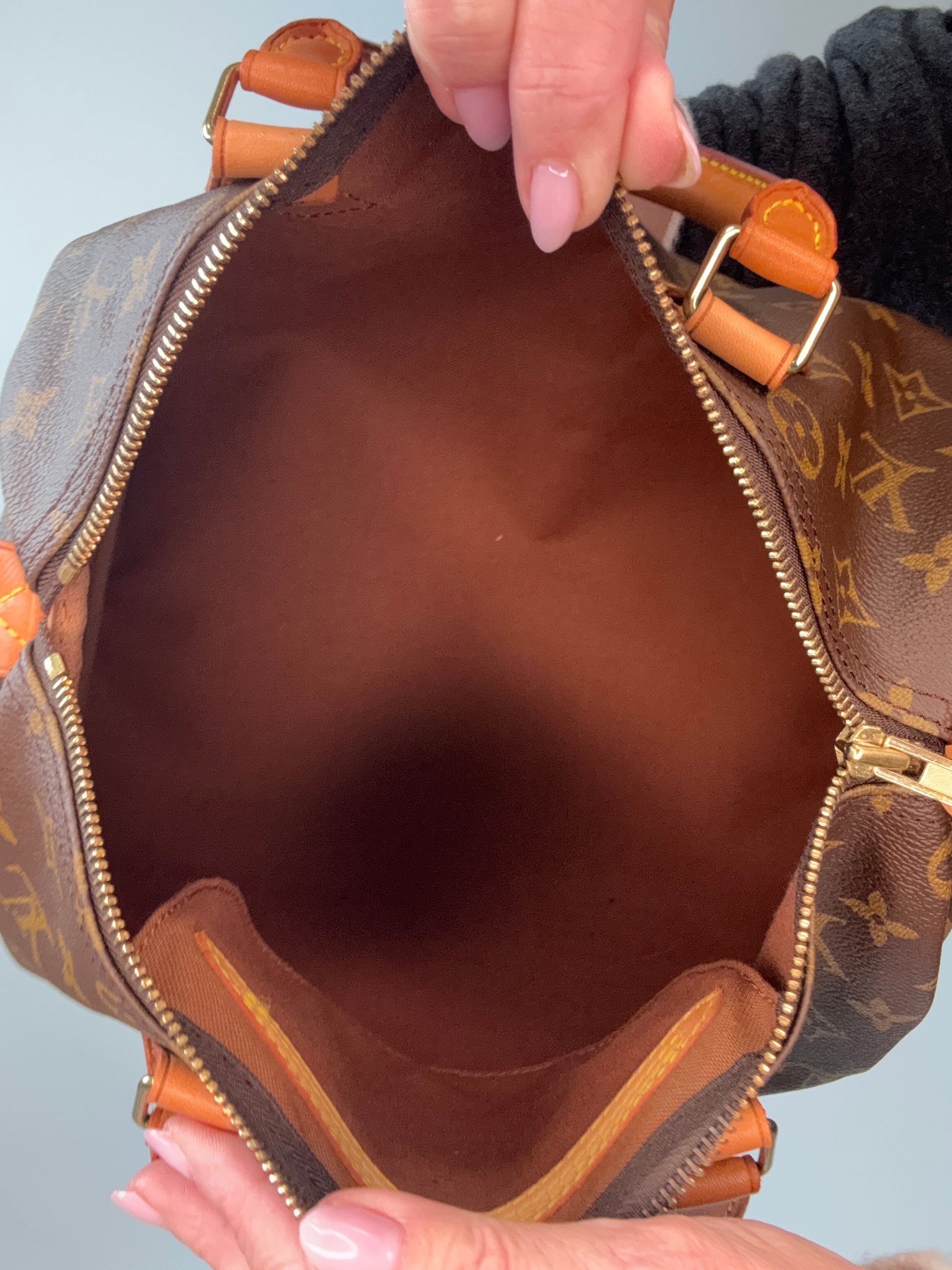 Louis Vuitton Monogram Canvas Speedy 30 - 1990 interior