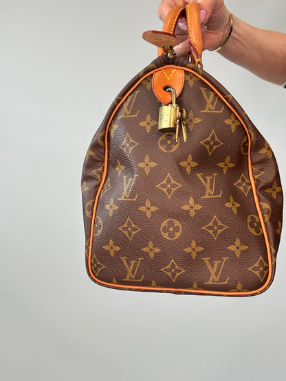 Louis Vuitton Monogram Canvas Speedy 30 - 1990 right side