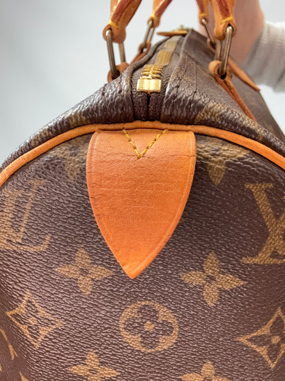 LOUIS VUITTON Monogram Canvas Speedy 30 leather logo stamp
