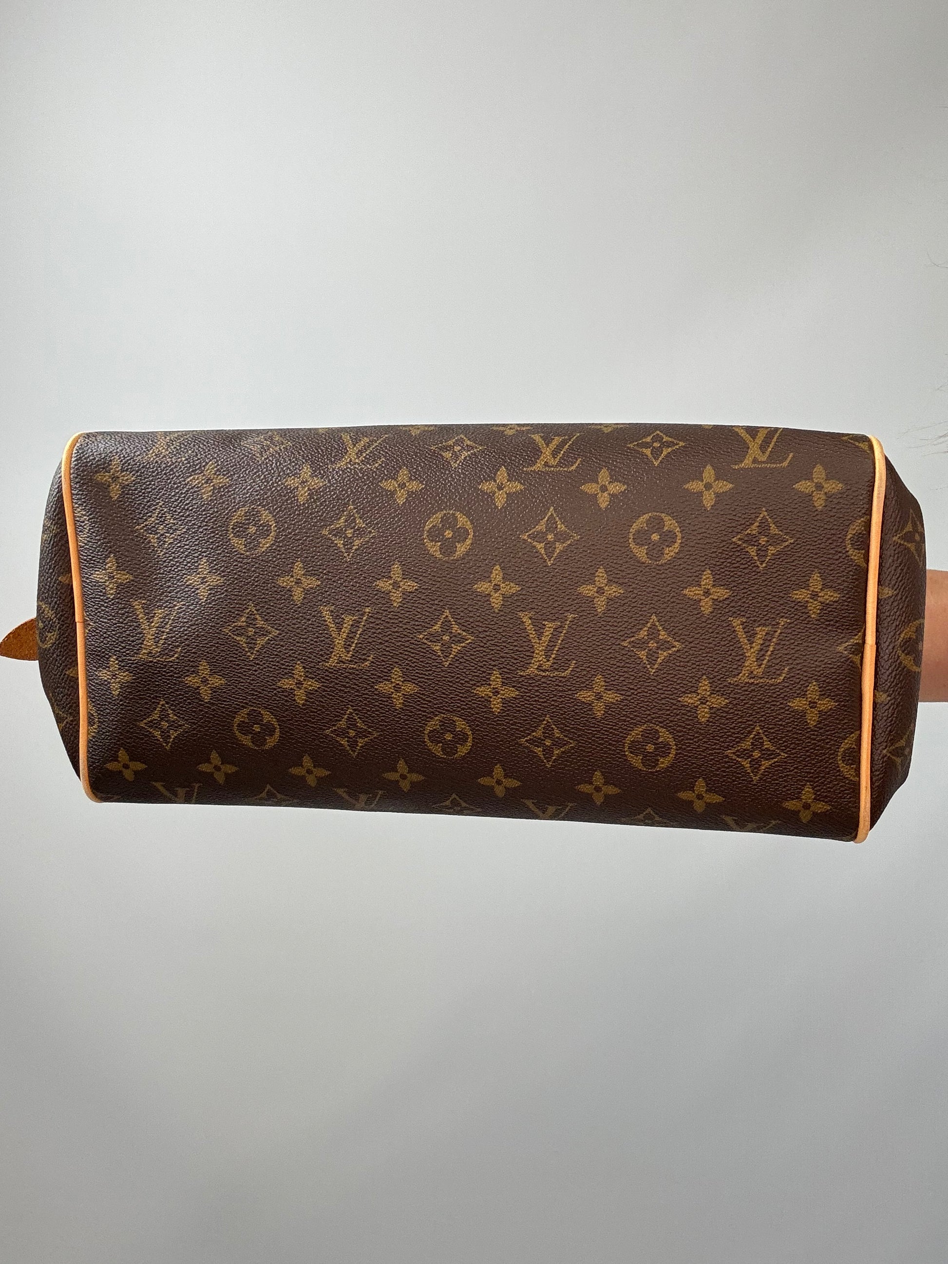 Louis Vuitton Monogram Montorgueil PM bottom of handbag