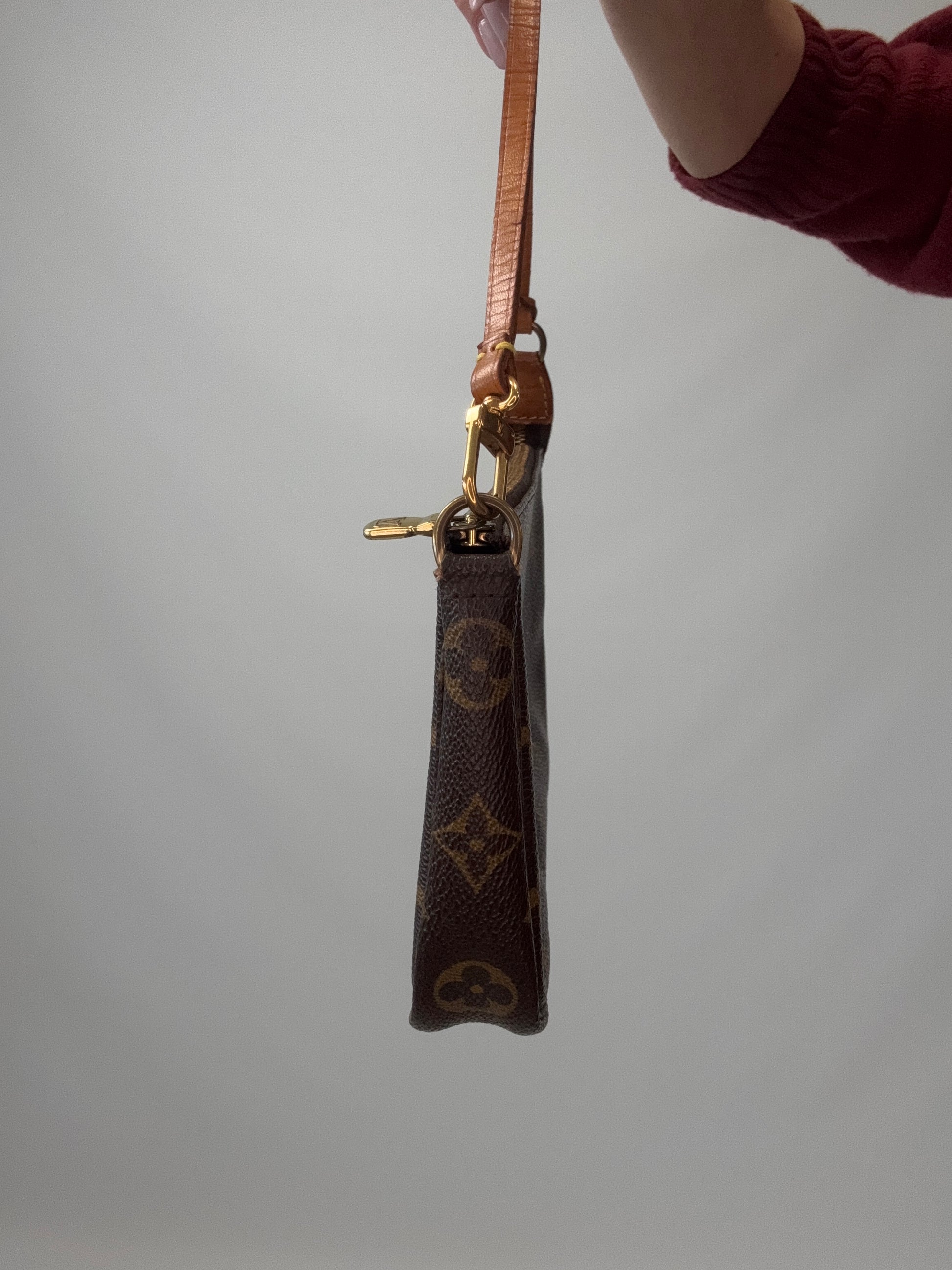 Louis Vuitton Monogram Pochette left side